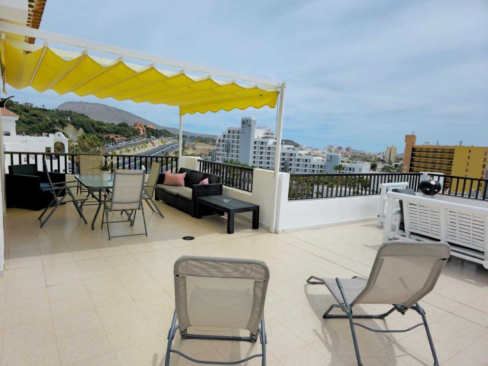 Апартаменты Penthouse Sea View Jacuzzy Terrace & Pool Плайя-Фаньябе Экстерьер фото
